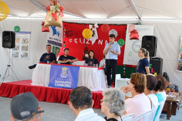 Encontro \'Muito Obrigado\' homenageou servidores recém-aposentados